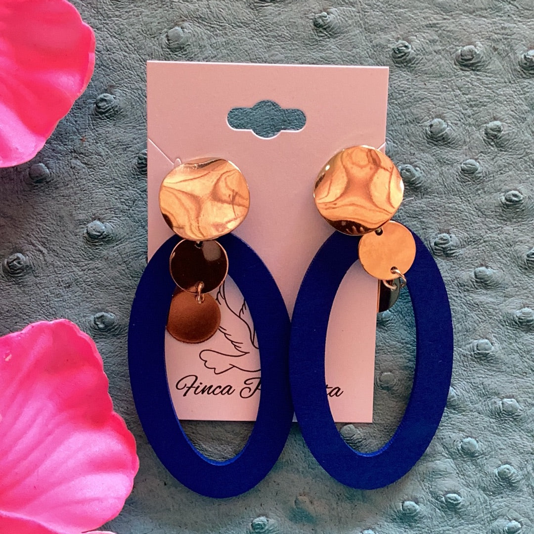 Fashion dangle earrings