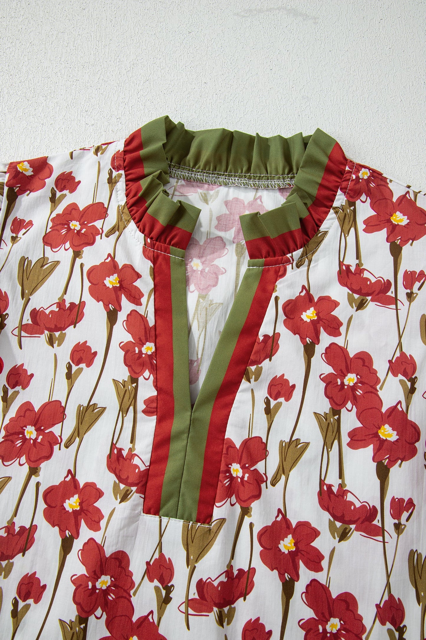 Contrast Trim V-Neck Ruffle Short Sleeve Blouse
