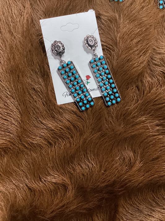 Turquoise dangling earrings