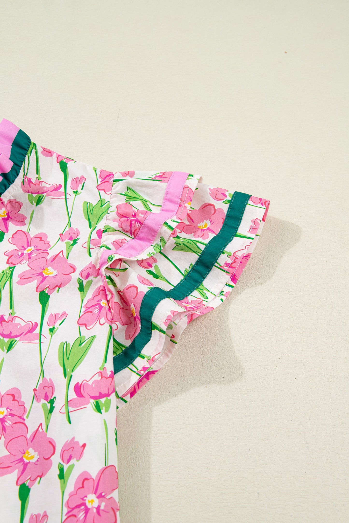 Contrast Trim V-Neck Ruffle Short Sleeve Blouse