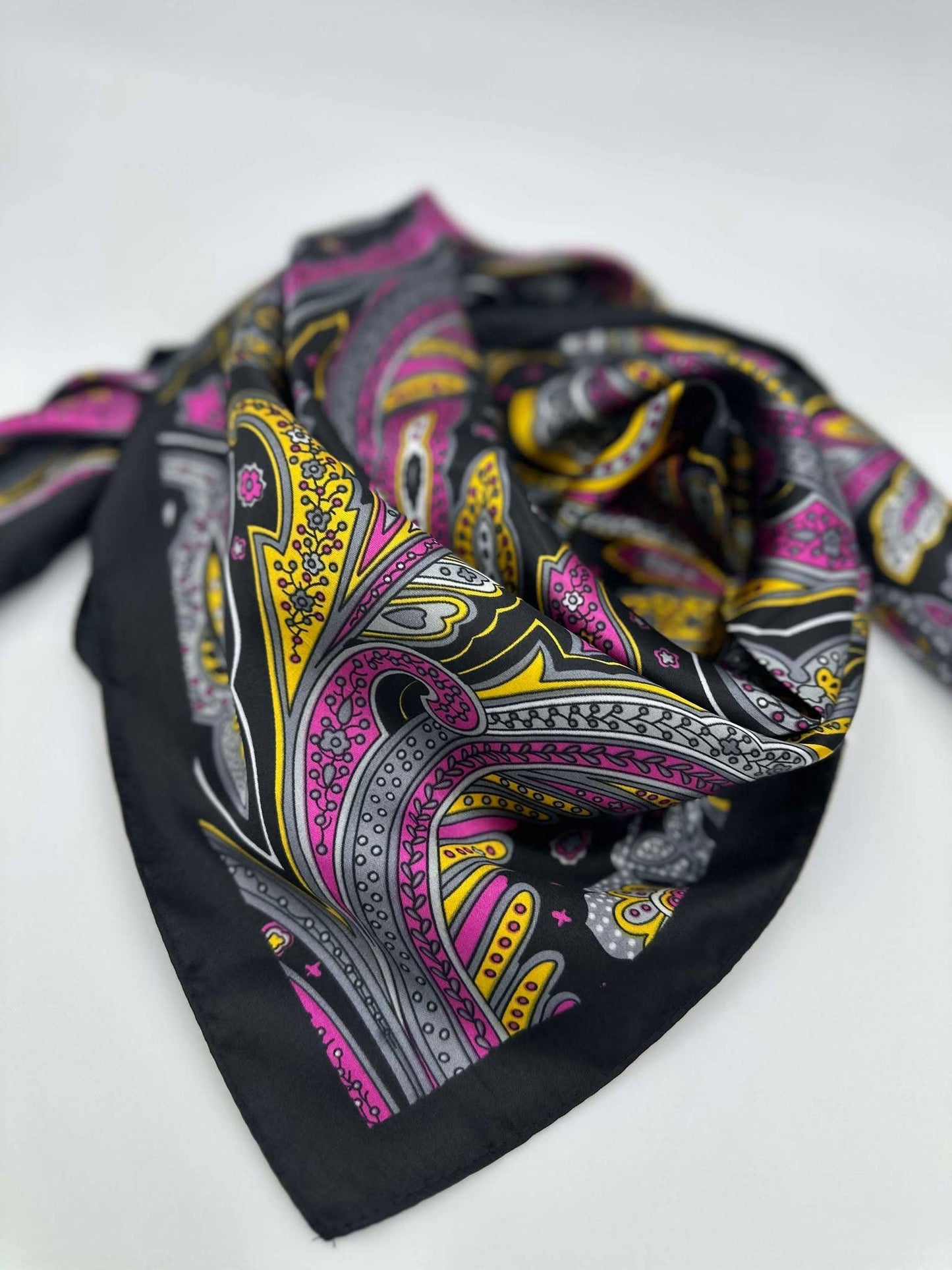 Fuchsia & Gold Bold Wild Rag