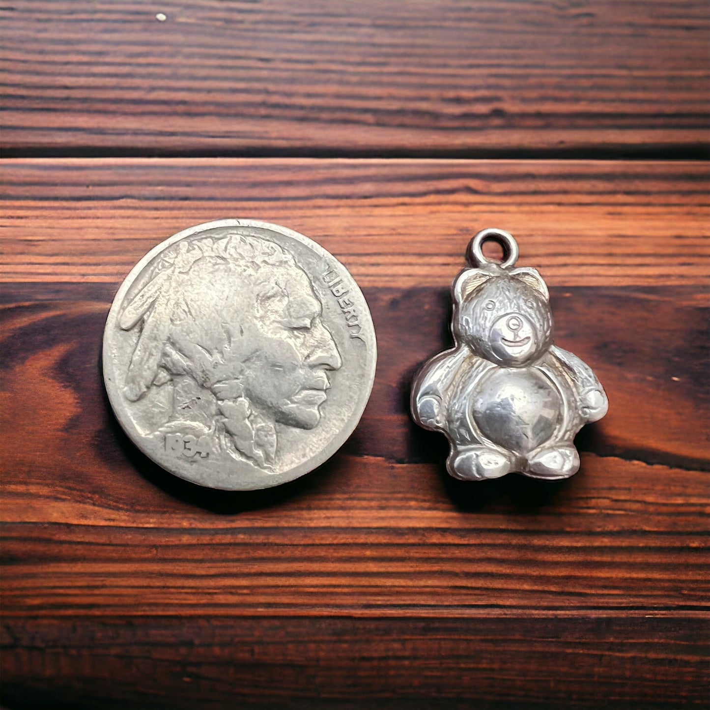 Teddy bear charm/pendant